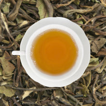 Load image into Gallery viewer, Earl White - Bergamot Oil Infused White Tea

